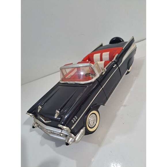 Road Tough 1:18 Scale Die Cast 1957 Chevrolet Bel Air Convertible Classic Car - Picture 1 of 12